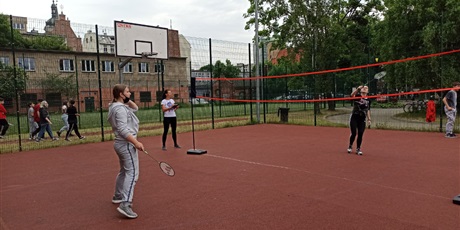 Powiększ grafikę: szkolny-turniej-w-badmintona-278524.jpg