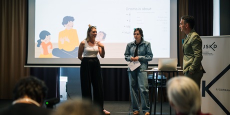 Powiększ grafikę: 14-miedzynarodowa-konferencja-education-for-the-future-699427.jpg