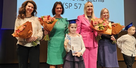 Powiększ grafikę: akt-pasowania-652488.jpg