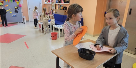 Powiększ grafikę: andrzejki-662540.jpg