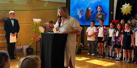 Powiększ grafikę: fotorelacja-z-zakonczenia-roku-klas-0-3-709139.jpg