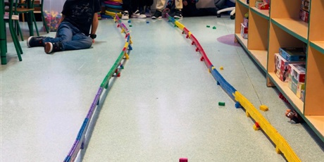 Powiększ grafikę: jesien-w-swietlicy-654829.jpg