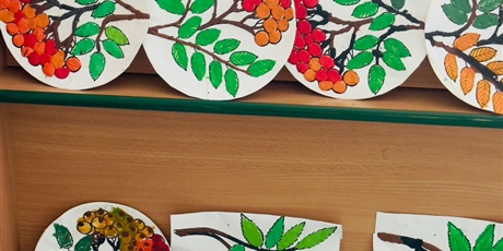 Powiększ grafikę: jesien-w-swietlicy-654831.jpg