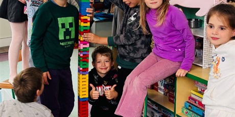 Powiększ grafikę: jesien-w-swietlicy-654834.jpg