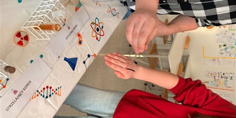 Powiększ grafikę: kilka-kadrow-z-naszych-piatkowych-dni-otwartych-678674.jpg