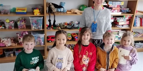 Powiększ grafikę: konkurs-misie-ukryte-w-ksiazkach-662528.jpg