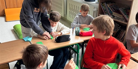 Powiększ grafikę: lekcja-biologii-w-6a-681225.jpg