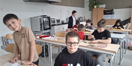 Powiększ grafikę: lekcja-techniki-667774.jpg