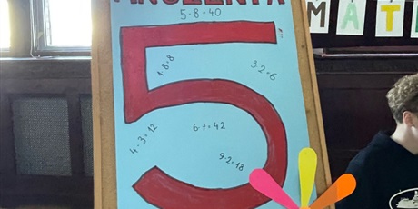 Powiększ grafikę: miasteczko-matematyczne-612166.jpg