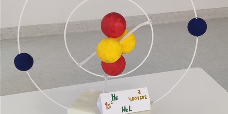 Powiększ grafikę: modele-atomow-402883.jpg