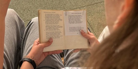 Powiększ grafikę: narodowe-czytanie-637057.jpg