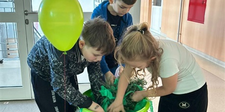 Powiększ grafikę: obchody-dnia-swietego-patryka-w-naszej-szkole-681168.jpg