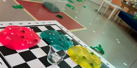 Powiększ grafikę: obchody-dnia-swietego-patryka-w-naszej-szkole-681170.jpg