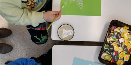 Powiększ grafikę: odwiedziny-w-bibliotece-662531.jpg