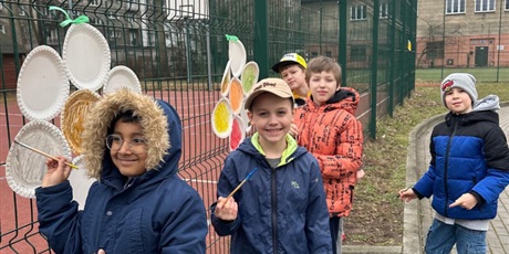 Powiększ grafikę: pani-wiosna-686164.jpg