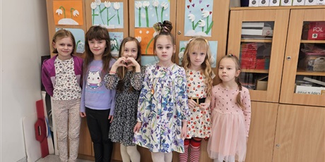 Powiększ grafikę: pani-wiosna-686168.jpg