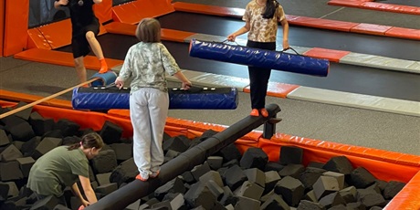 Powiększ grafikę: park-trampolin-jumpcity-617058.jpg