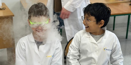 Powiększ grafikę: podroz-do-swiata-nauki-667791.jpg