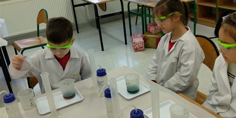 Powiększ grafikę: podroz-do-swiata-nauki-667794.jpg