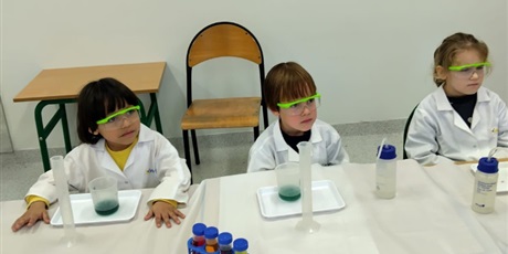 Powiększ grafikę: podroz-do-swiata-nauki-667815.jpg