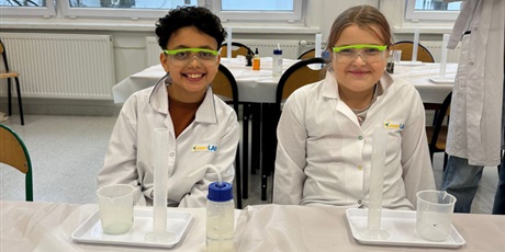 Powiększ grafikę: podroz-do-swiata-nauki-667822.jpg