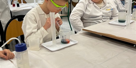 Powiększ grafikę: podroz-do-swiata-nauki-667823.jpg