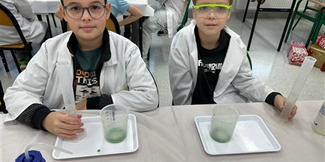 Powiększ grafikę: podroz-do-swiata-nauki-667825.jpg