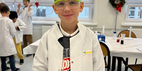 Powiększ grafikę: podroz-do-swiata-nauki-667830.jpg