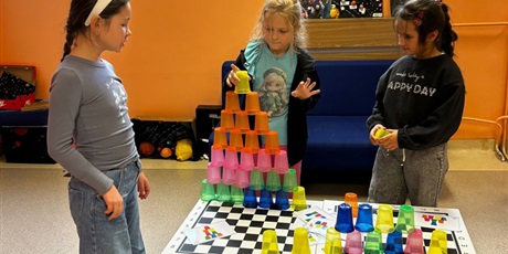 Powiększ grafikę: projekt-z-matematyka-na-dobry-poczatek-662571.jpg