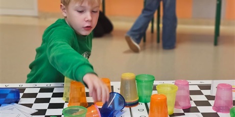 Powiększ grafikę: projekt-z-matematyka-na-dobry-poczatek-662581.jpg