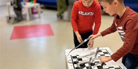 Powiększ grafikę: projekt-z-matematyka-na-dobry-poczatek-662583.jpg