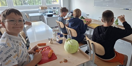 Powiększ grafikę: przetwory-z-sezonowych-owocow-i-warzyw-648260.jpg