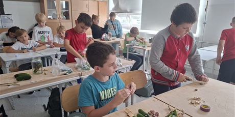 Powiększ grafikę: przetwory-z-sezonowych-owocow-i-warzyw-648264.jpg