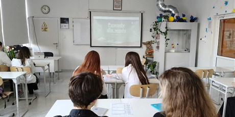 Powiększ grafikę: swiatowy-dzien-wody-z-pah-686150.jpg