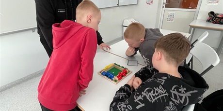 Powiększ grafikę: wiosenny-dzien-matematyki-686188.jpg