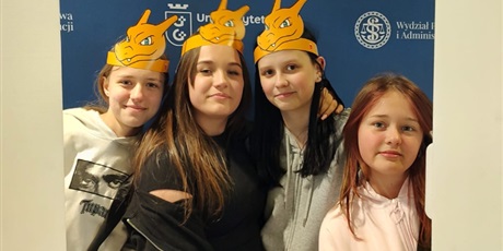 Powiększ grafikę: wizyta-na-wydziale-prawa-i-administracji-613691.jpg