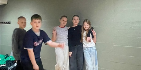 Powiększ grafikę: wyjscie-na-kregle-656512.jpg