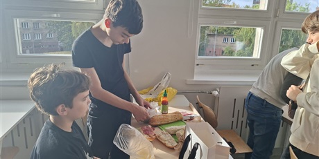 Powiększ grafikę: zajecia-kulinarne-654047.jpg