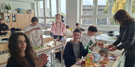 Powiększ grafikę: zajecia-kulinarne-654049.jpg