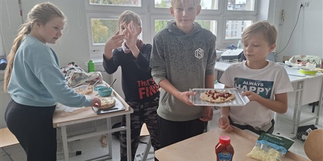 Powiększ grafikę: zajecia-kulinarne-654056.jpg